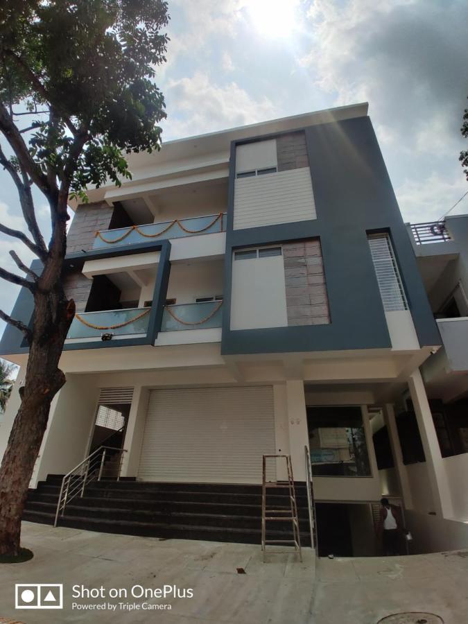 Meer Stay - Premium Service Apartments Vanivilasa Puram Eksteriør bilde
